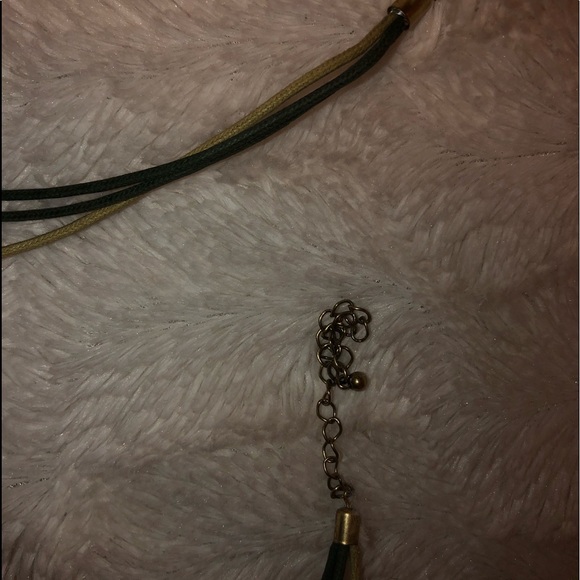 PENDANT NECKLACE - Picture 2 of 4